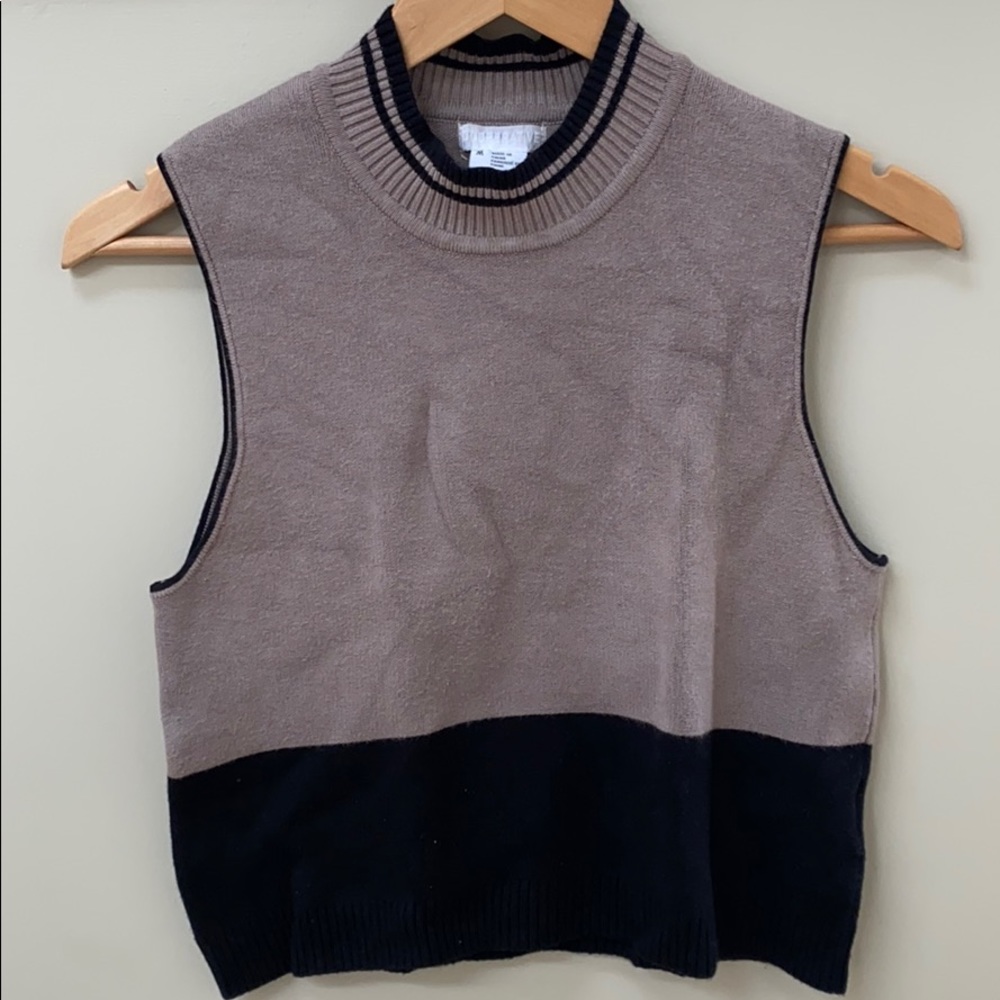 UO Soft Sleeveless Mock Turtleneck Knit Top